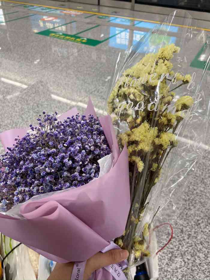 打分 这束满天星,49,颜色女友觉得很欢喜 这束勿忘我,9.
