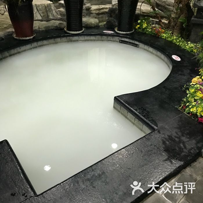 东方华地城湿地温泉度假区