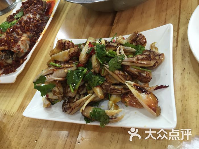 柒五龙虾(文体路店)卤蟹钳(生)图片 - 第1张