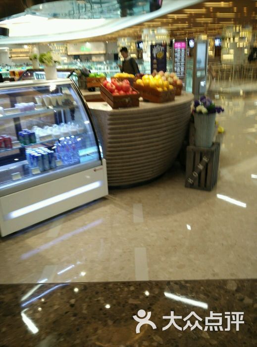 食通天美食广场(万象汇店)的点评