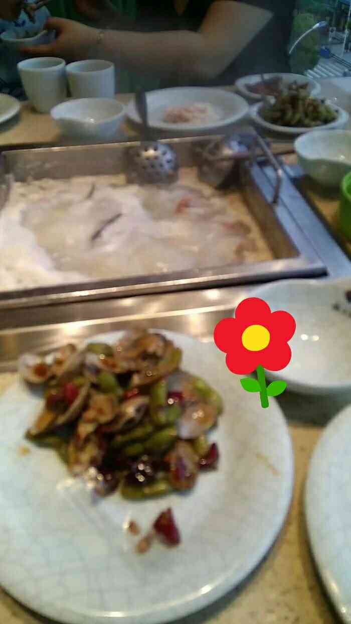 冰火恋自助火锅(新洲摩尔城店)-"有点贵,除了餐位费30
