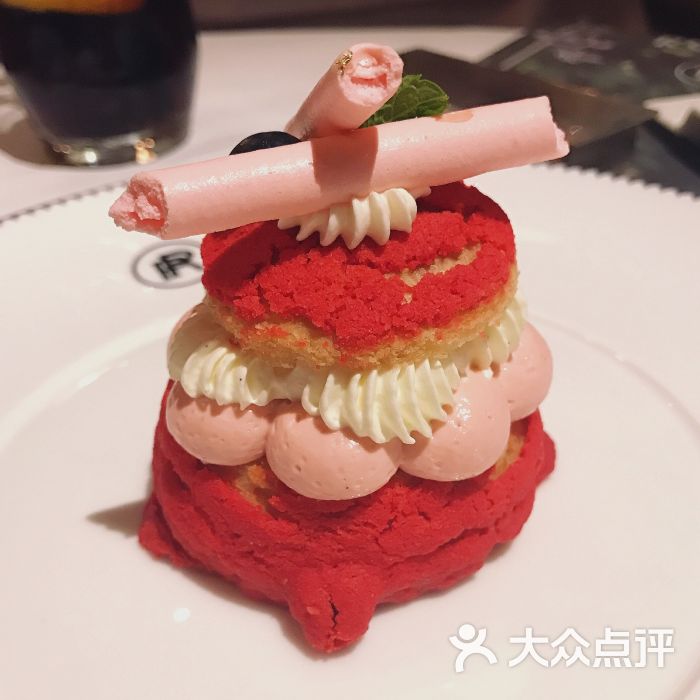 巴黎红经典双层泡芙