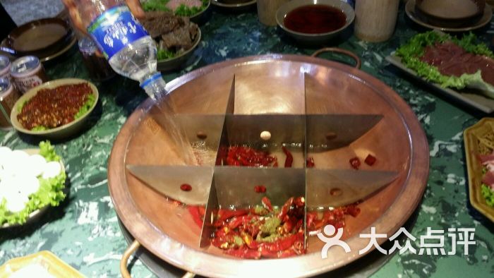 潮辣矿泉水火锅(南亚店)图片 - 第5张