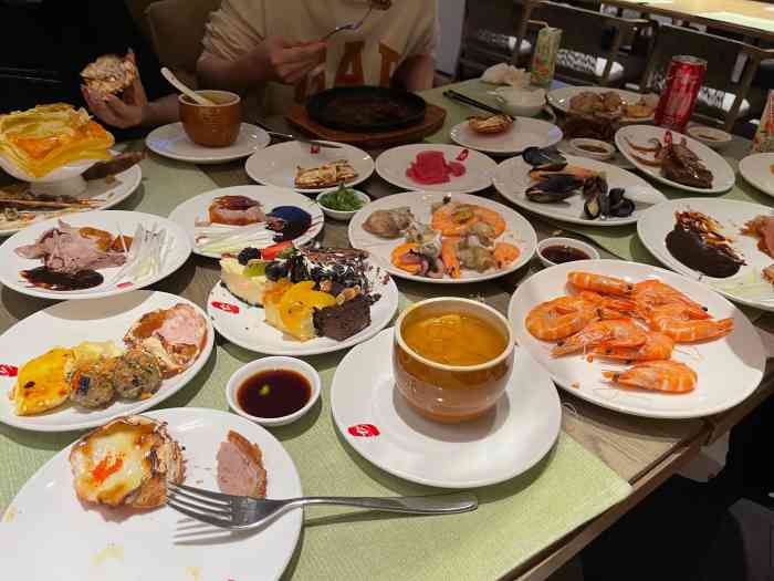 河北宾馆·安悦香溢自助餐(正定店"周末和几个朋友来到正定古城游玩