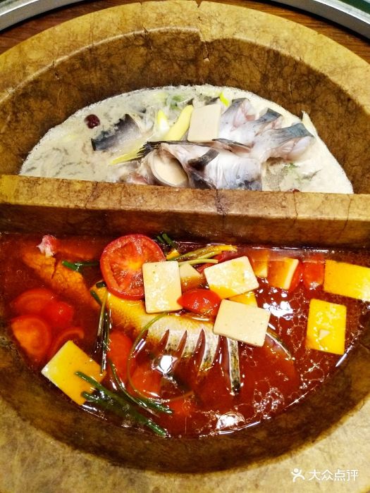 广州的！！吃到了仙气飘飘的石锅鱼！！
