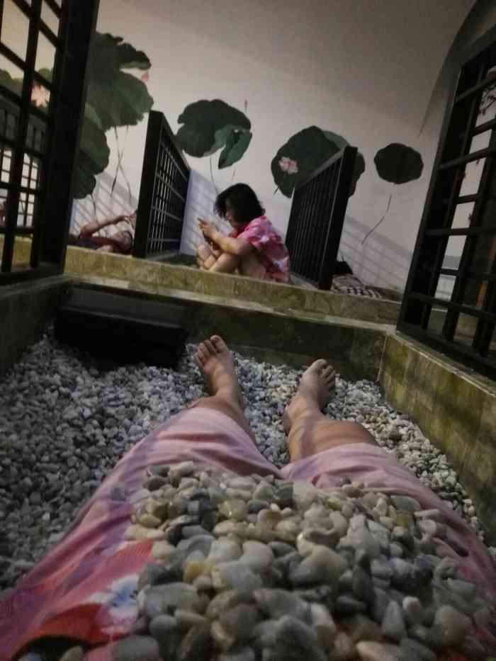 东莫汤泉-"位置不错 很好找 环境也可以 就是."-大众点评移动版
