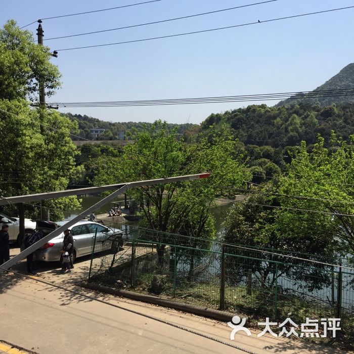 古树村农乐山庄