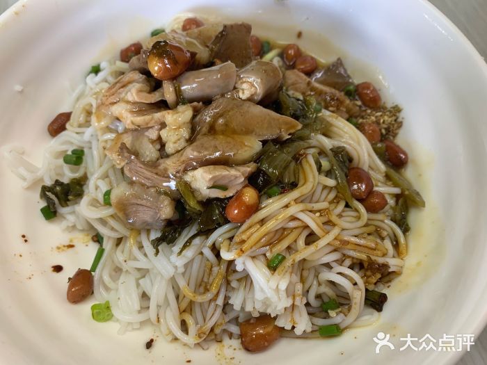 阿阳牛腩腌面店牛腩海南粉图片