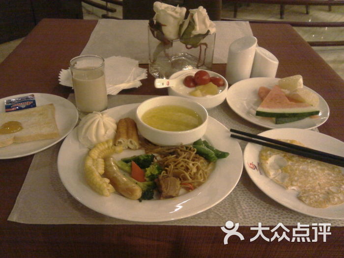 高新君悦国际酒店早餐图片 - 第23张