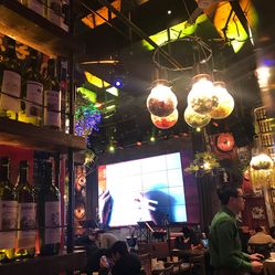 柳州胡桃里人均消费_柳州莫菁