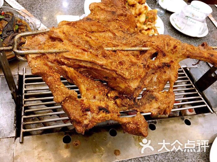 大草原牧羊人烤腿烤排庄图片 - 第1张