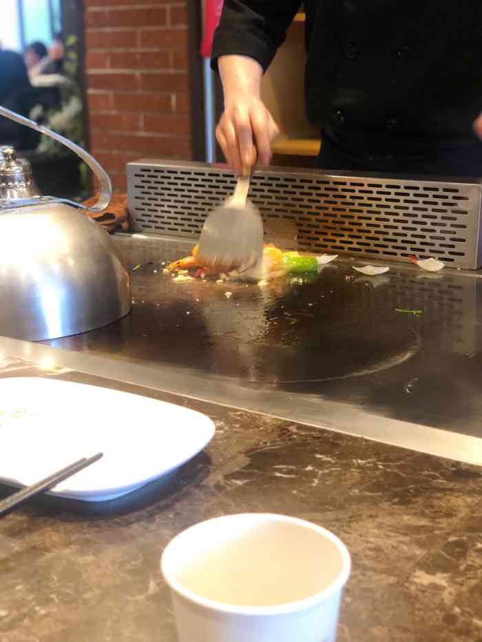 57度湘(宜昌国贸店"我又又又又来啦[调皮]朋友过生日一起来的.