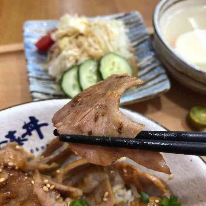 仟喜丼日式烧肉饭万象城店