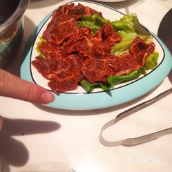 拾捌岁烤肉(坡子街店)的份量多多的五花肉好不好吃?