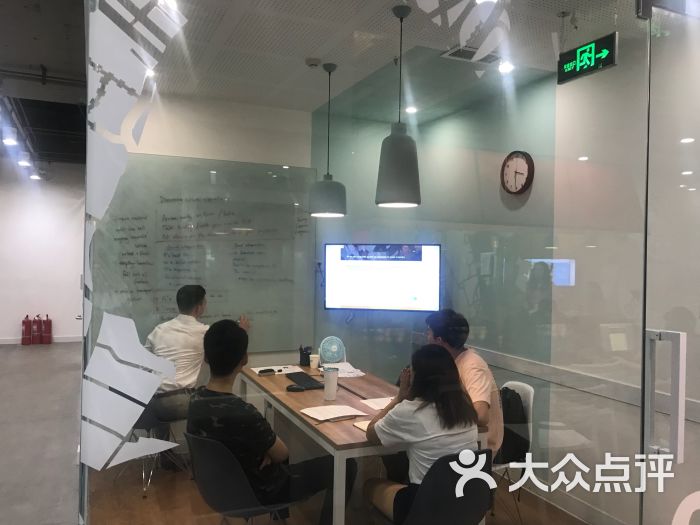 ef英孚教育成人英语培训中心(万寿路中心)图片 第1张