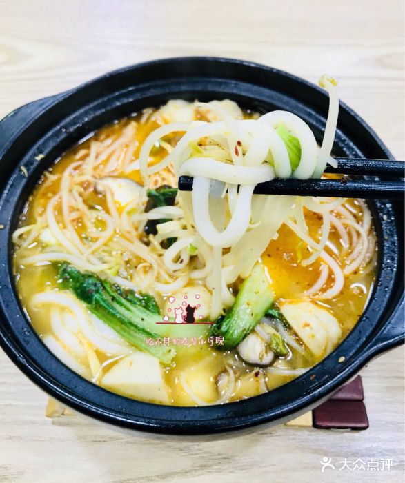 墨鱼丸米线