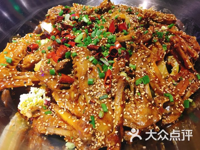 捉鸭记吮指鸭爪爪干锅(百盛优客店)图片 - 第1张