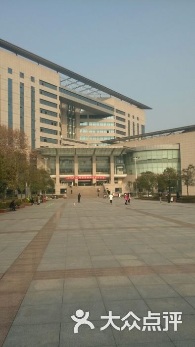 湖北大学图书馆图片 第1张