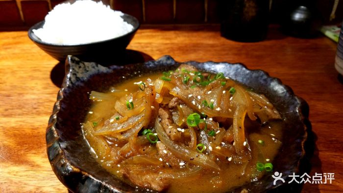 初居食屋(中山北路店)糕点烧牛肉饭沙皮-第4张图片响洋葱图片