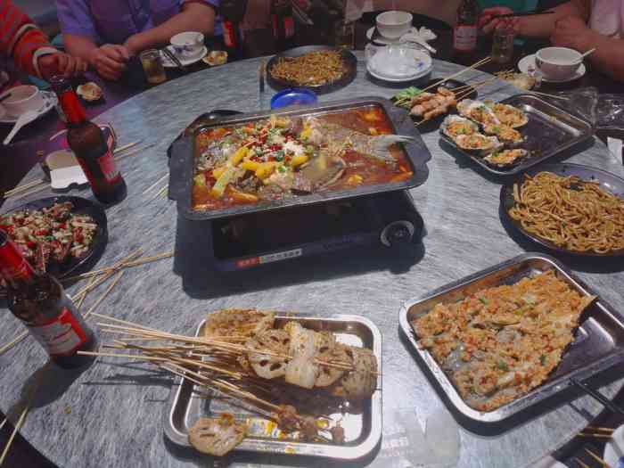 豪情夜宵城(银三角店)-"记得上一次吃豪情的烧烤还是.
