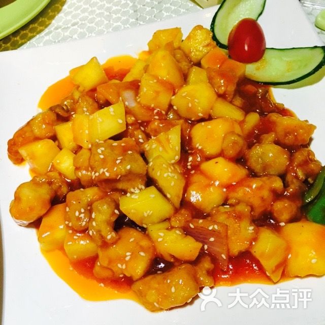 芒果菠萝甜酸鸡球