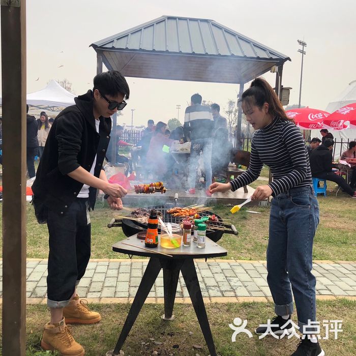 上海滴水湖户外烧烤基地