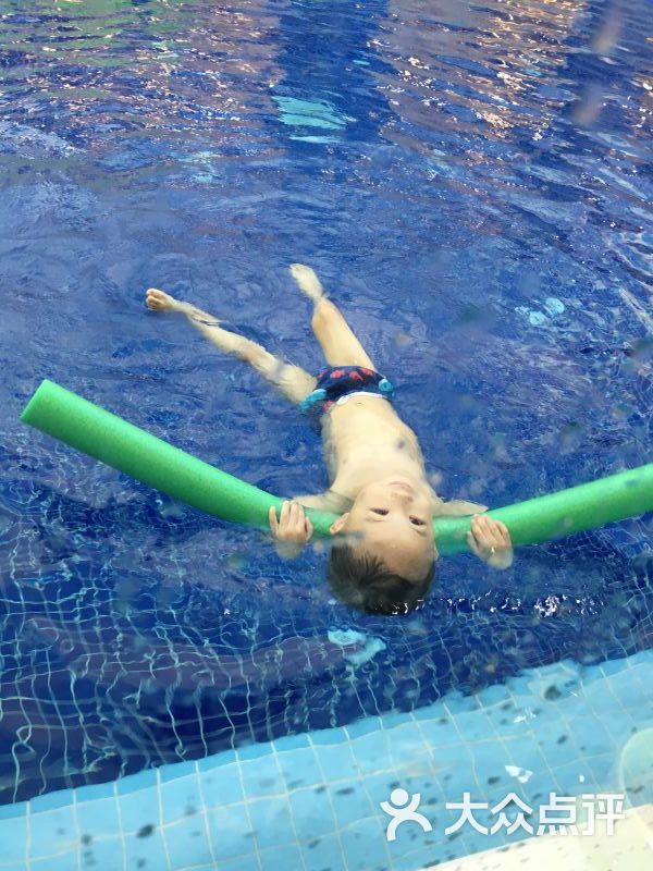 龙格亲子游泳俱乐部(李公堤中心)