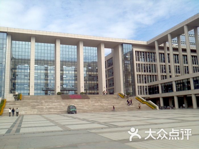 广州大学图书馆图片 第9张
