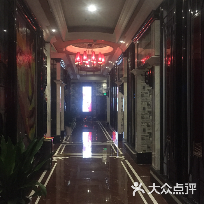 天空之城ktv