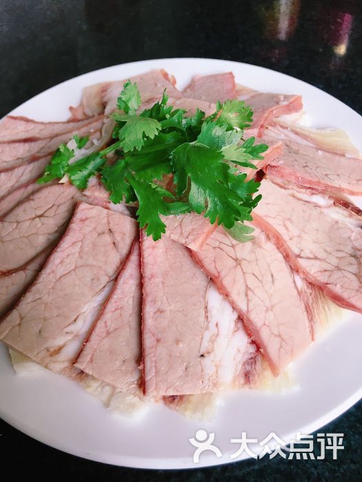 牛犇缘全牛火锅沾皮牛肉图片 - 第2张