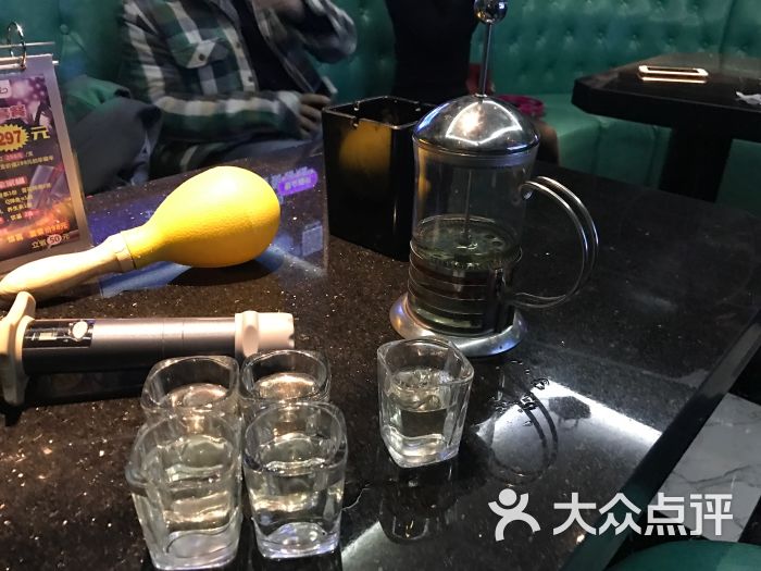 宝乐迪量贩式ktv(西区店)菊花茶和杯子.图片 - 第2张