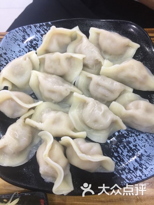 红烧牛肉面(秀沿店)白菜猪肉水饺图片 - 第1张