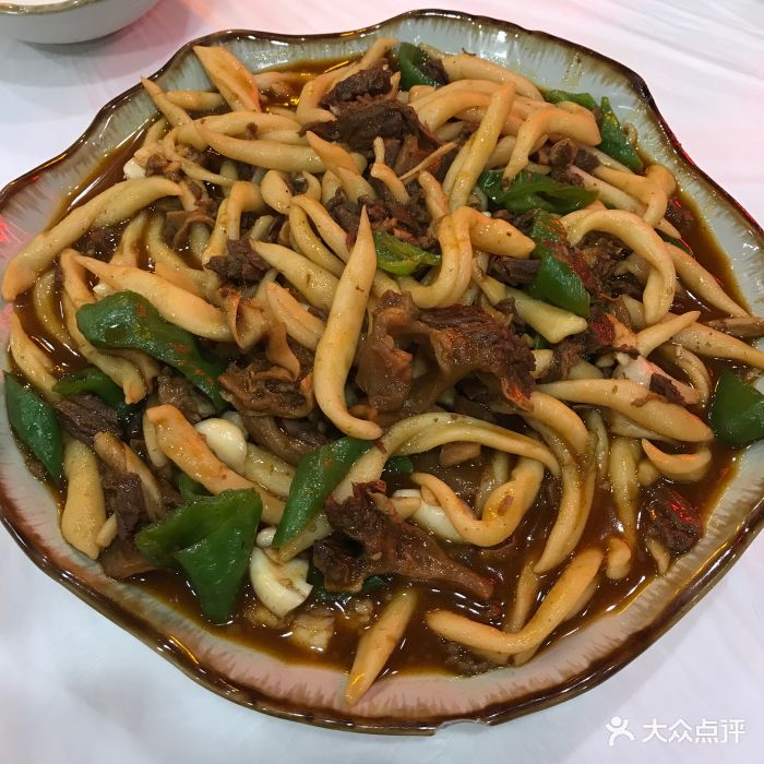 牛肉拨鱼子