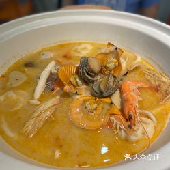 琼味鲜·海南文昌鸡·糟粕醋海鲜火锅(亚龙湾亚泰中心店)