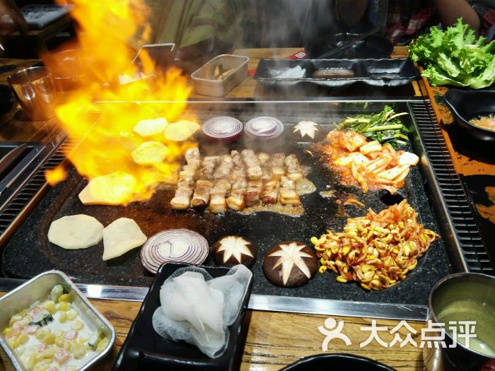 红炉焱韩国炉火石板烤肉(育慧南路店)图片 - 第5张