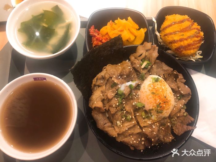 黑熊烧牛丼饭套餐