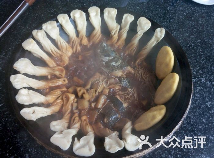 白洋淀锅里口灶台鱼(白洋淀土著人的炖鱼馆)灶台鱼图片 第6张