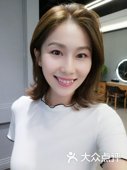 hair code芭曲发型(银泰城店)锁骨发图片 - 第2张