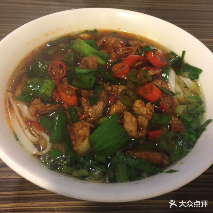 大蒜辣椒炒肉