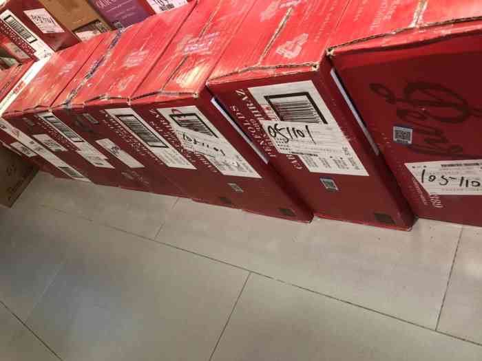 买一包香烟晚上回去,这么晚了东西不错