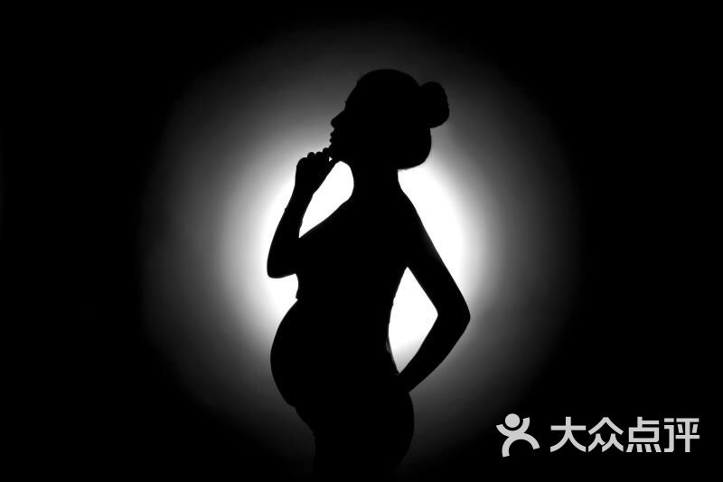 hello 妈咪高端孕妇摄影