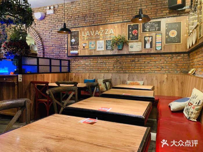 玛格萝妮餐厅(长阳店)图片