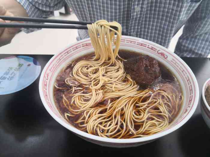 吴茂兴本帮面(鹿角亭店"吴茂兴之于上海人,就好比庆丰包子铺之于北.