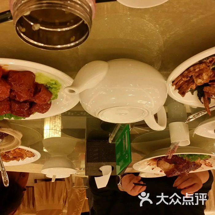 鸿宴饭庄