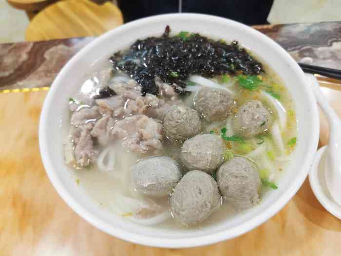 潮汕面汤店(赤岗店)-"这家店的汤粉很好吃,而且牛筋丸