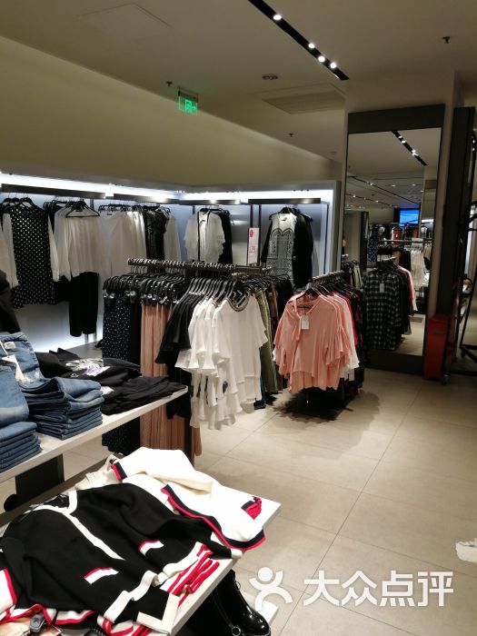 ZARA:zara夏季打折,第一轮已经开启,.北京购物