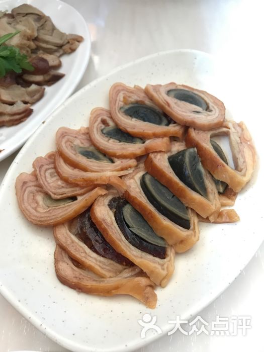 皮蛋鸭卷