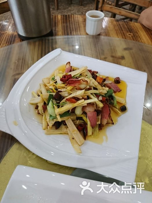 丹霞故事私房菜-鲜笋炒腊肉图片-赤水市美食-大众点评