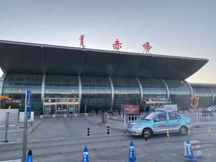 赤峰玉龙机场"虽然规模不大,但是挺干净整洁的-大众点评移动版