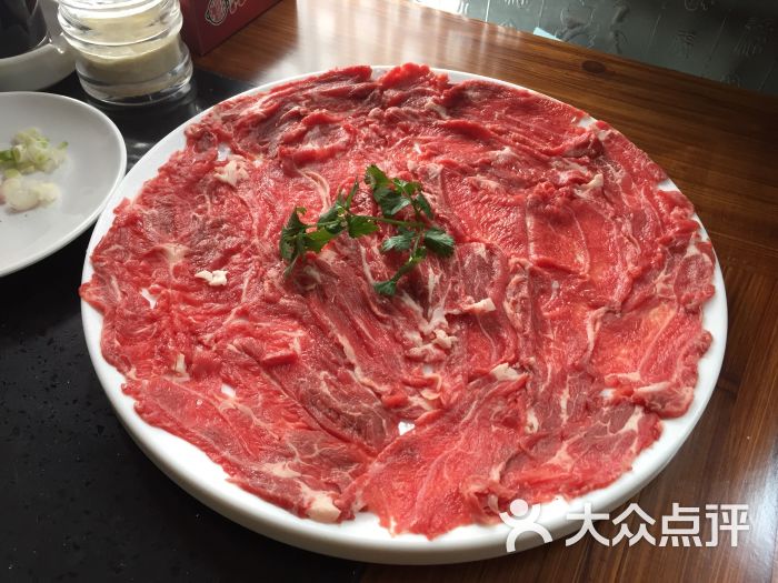 现切鲜牛肉